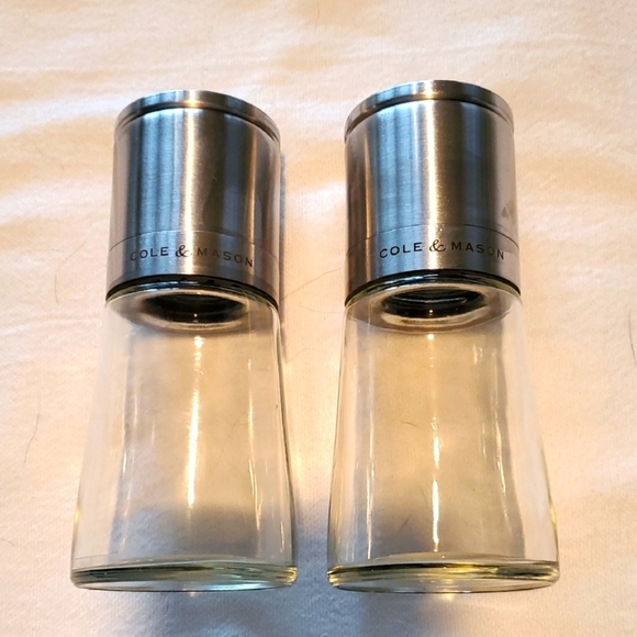 Cole & Mason Glass and Silver Salt & Pepper Or Spice Grinders NWOB - Picture 1 of 6